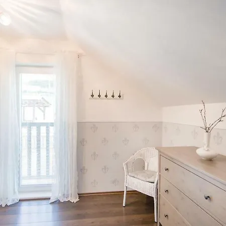 Three-bedroom Holiday In 別荘 Liptovská Sielnica