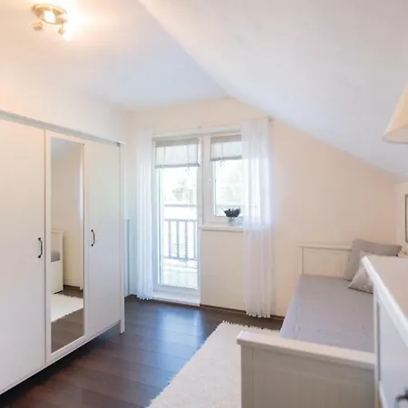 別荘 Three-bedroom Holiday In *
